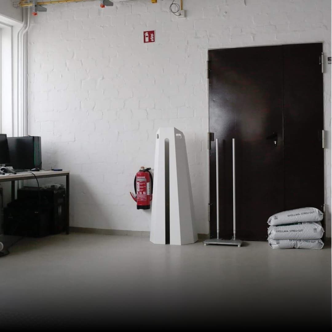 Prototype of a Wingfield Box