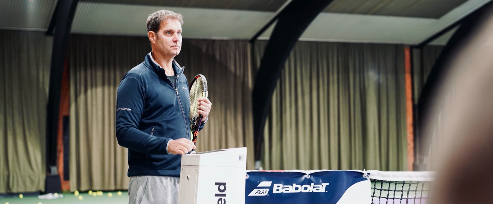 Mark Kevin Göllner on a wingfield court.